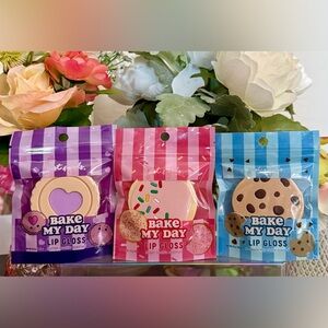 🆕🍡 JUST FOR GIRLS “BAKE MY DAY“ LIMITED EDITION 3-PIECE LIP GLOSS SET. NEW!